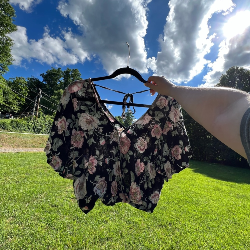 peony wrap top 🌸